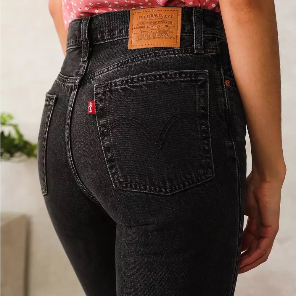 Levi's Black Ankle & Cropped Jeans